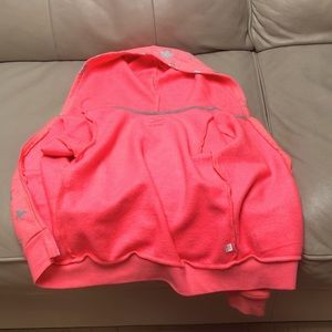 This girl toddler jacket is okie dokie and it’s size is M5